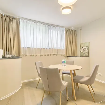 Asian Magnolia Express Апартаменты *