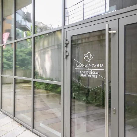 Asian Magnolia Express *